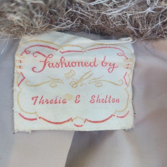 Vintage Fur Coat Fashioned by Thresia & Shelton - Picture 3 of 3